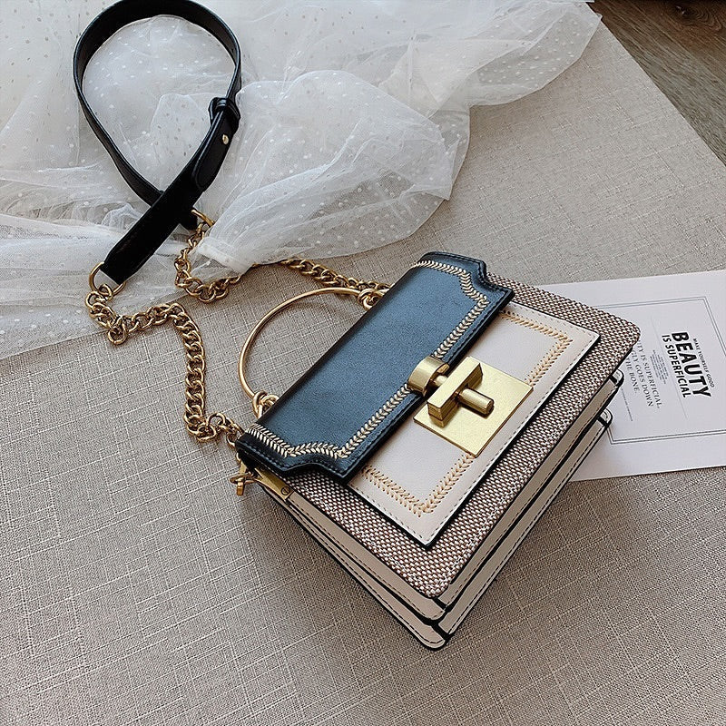 Vintage Lock Detail Shoulder Bag