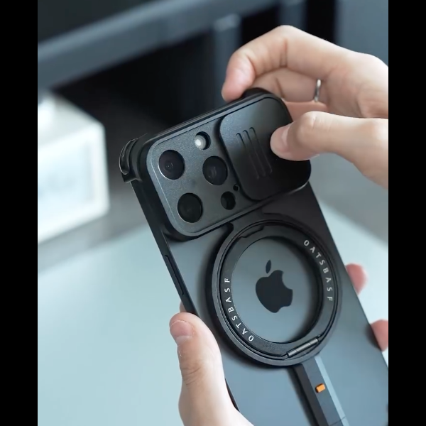 Ingenious Sliding Lens Frame Case - iPhone