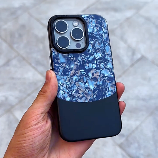 Elegant Mosaic Pattern Armor Case - iPhone