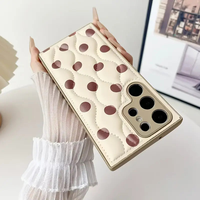 Polka Dot Chic With Leather Wristband - Samsung