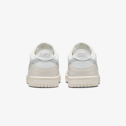 Nike | DUNK LOW { WHITE/LIGHT SILVER-PHANTOM