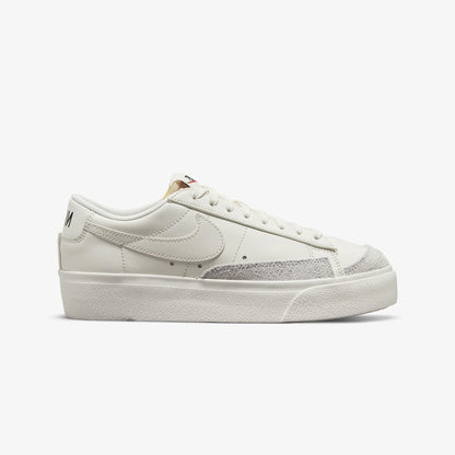 Nike | BLAZER LOW PLATFORM  { SAIL/SAIL-SAIL-BLACK