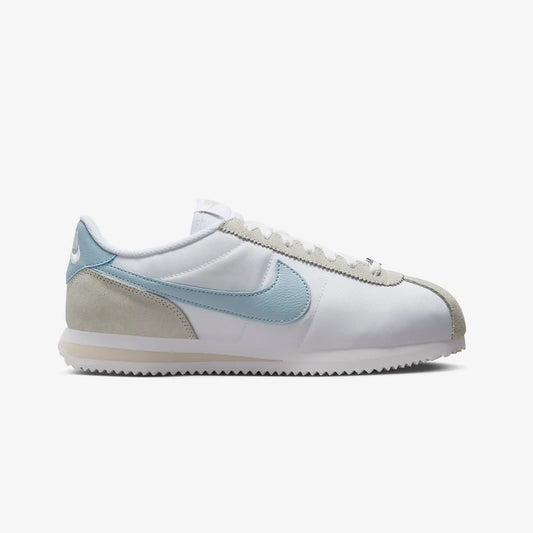 Nike | CORTEZ  { WHITE/LT ARMORY BLUE-LT OREWOOD BRN