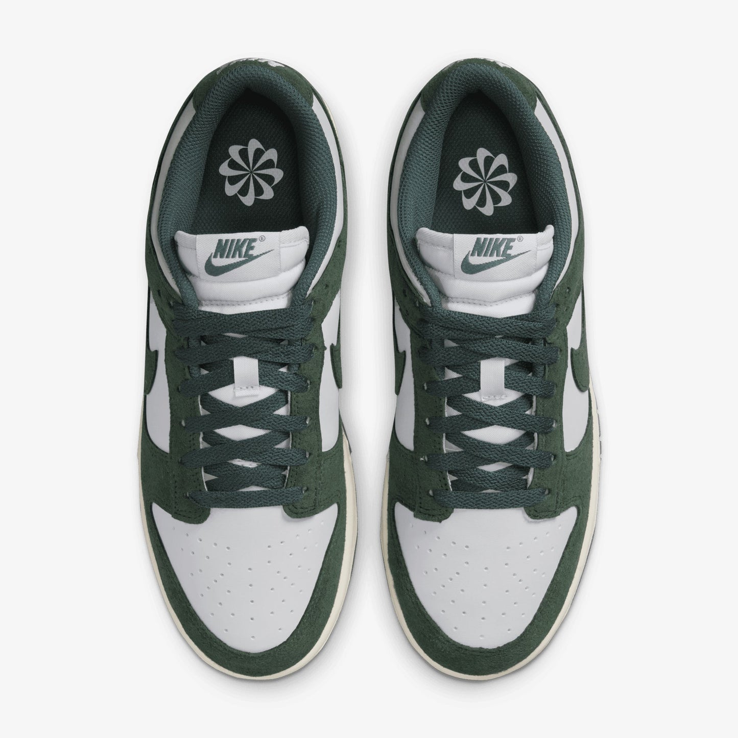 NIKE | DUNK LOW { PHOTON DUST/VINTAGE GREEN-SAIL-WHITE