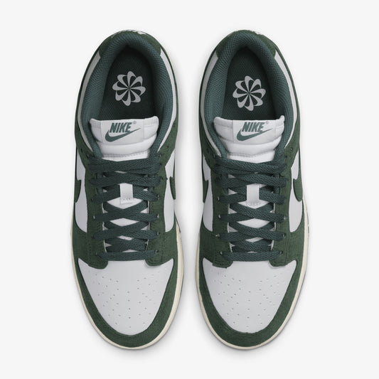 NIKE | DUNK LOW { PHOTON DUST/VINTAGE GREEN-SAIL-WHITE