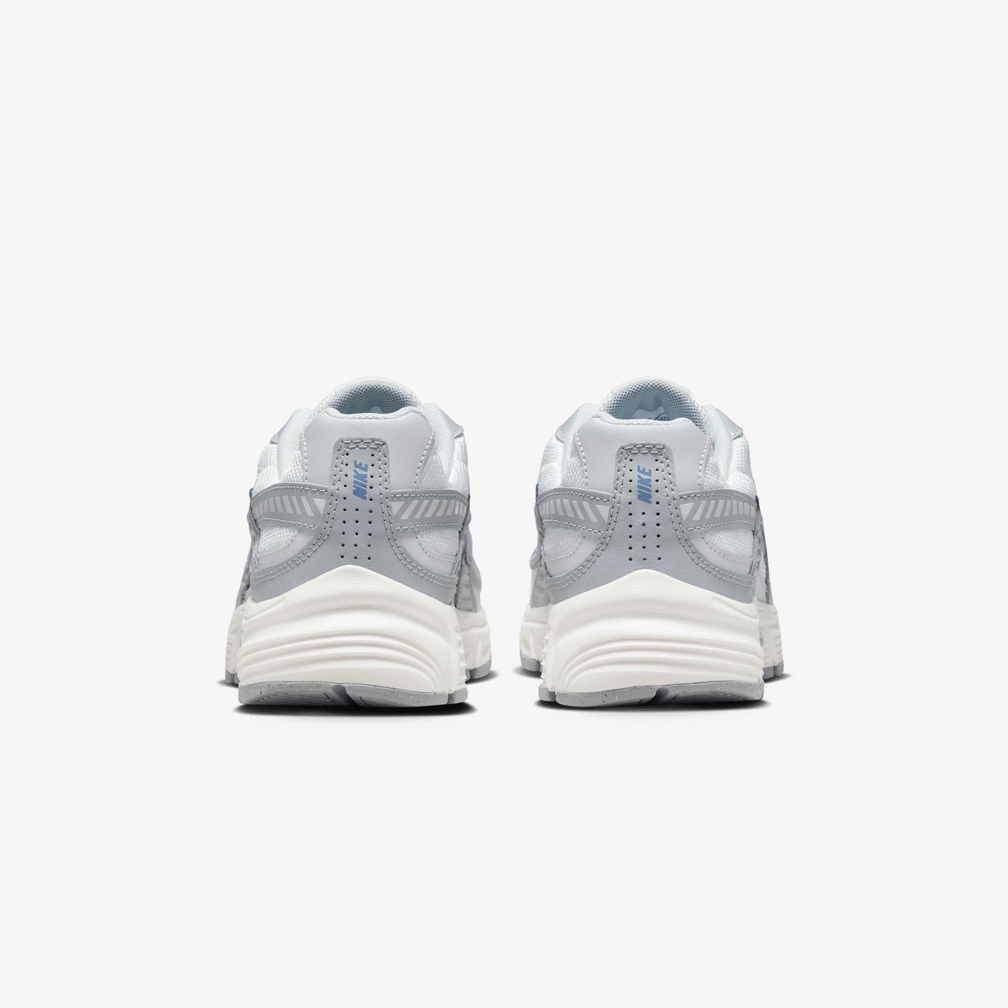 NIKE | INITIATOR { SUMMIT WHITE/ASHEN SLATE-LT SMOKE GREY