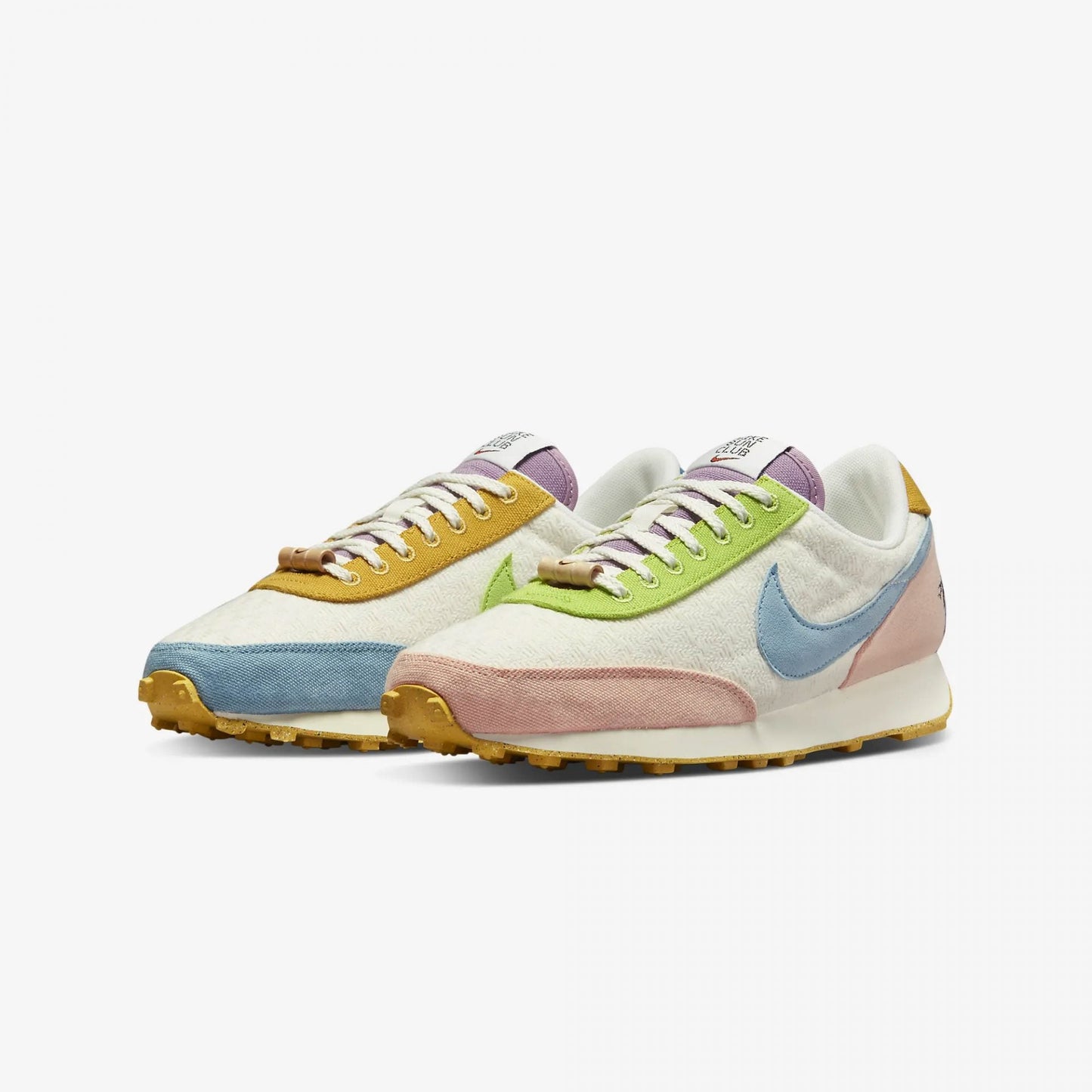Nike | DAYBREAK SE  { ARCTIC ORANGE / WORN BLUE