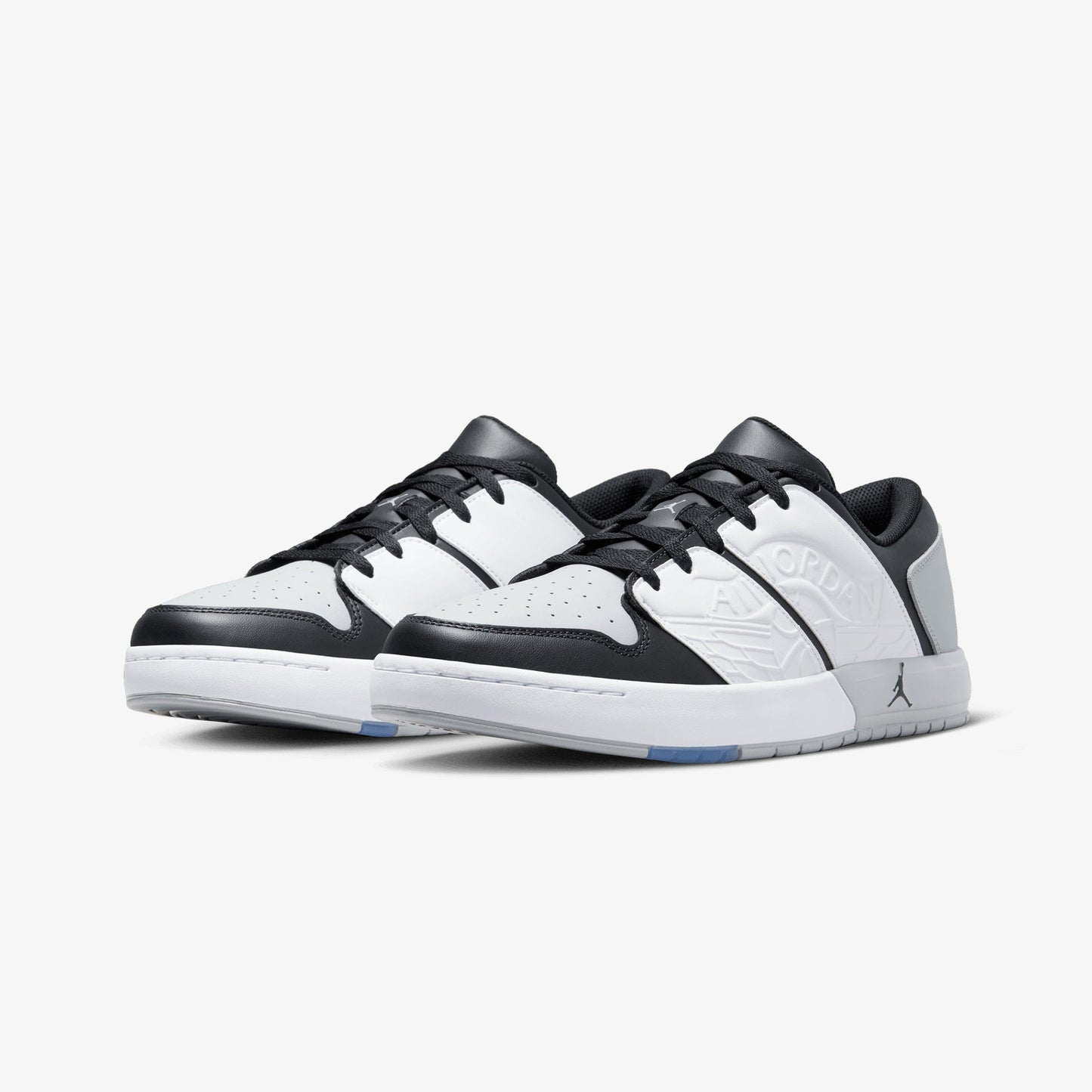Jordan | NU RETRO 1 LOW  { WHITE/BLACK-LT SMOKE GREY-VARSITY RED