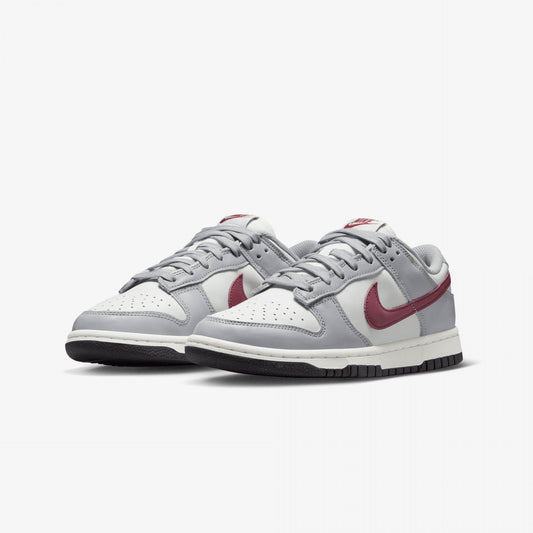 Nike | DUNK LOW  { SUMMIT WHITE/ROSEWOOD
