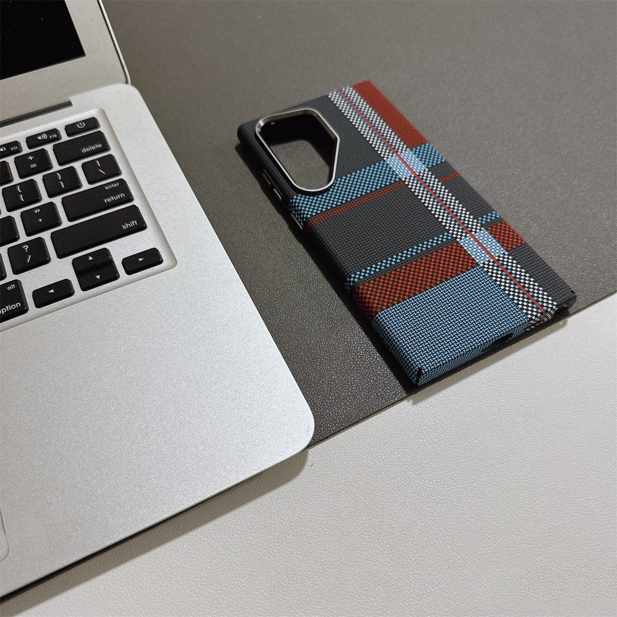 Galaxy S25 Series Ultimate Luminous Magnetic Fiber Case