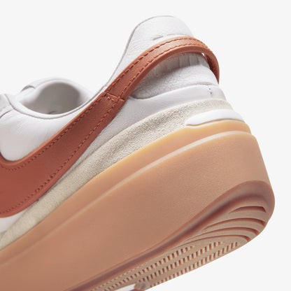 NIKE | BLAZER PHANTOM LOW { WHITE/DARK RUSSET-SUMMIT WHITE