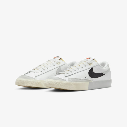 Nike | BLAZER LOW '77 SE REMIX { SUMMIT WHITE/LIGHT SILVER-BLACK