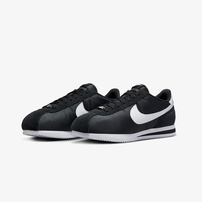 Nike | CORTEZ TXT  { BLACK/WHITE