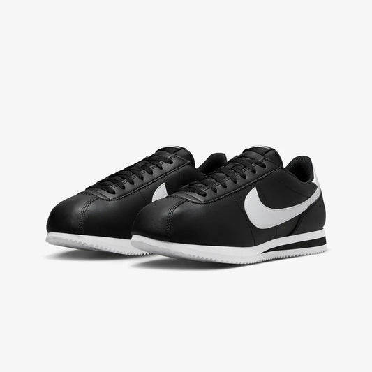 Nike | CORTEZ  { BLACK/WHITE
