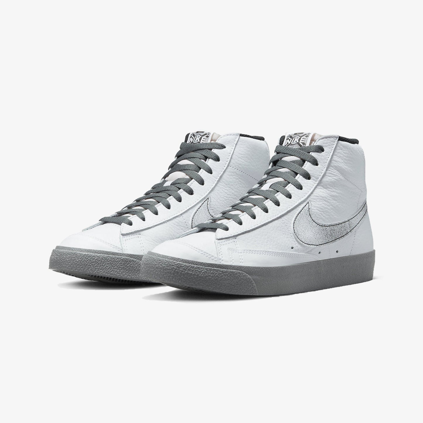 Nike | BLAZER MID '77 { WHITE/SMOKE GREY-BLACK-WHITE
