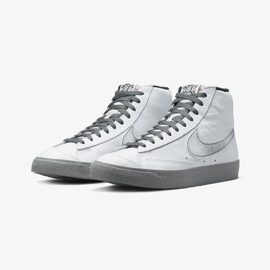 Nike | BLAZER MID '77 { WHITE/SMOKE GREY-BLACK-WHITE