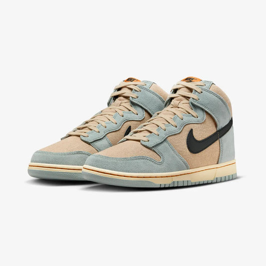 Nike | DUNK HIGH RETRO SE  { GRAIN/BLACK-LIGHT PUMICE-PALE VANILLA