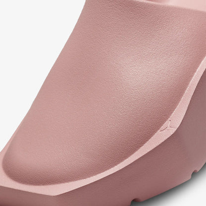 Nike | HEX MULE  { RED STARDUST/RED STARDUST