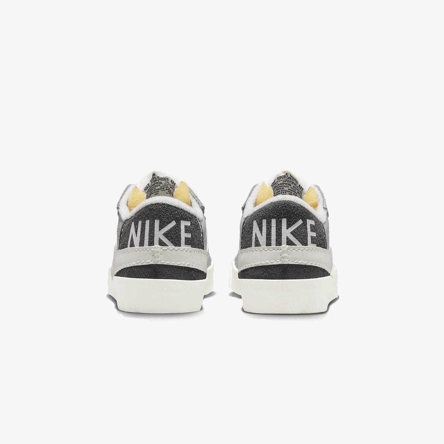 Nike | BLAZER LOW '77 JUMBO SE { LT SMOKE GREY/SAIL-PHOTON DUST