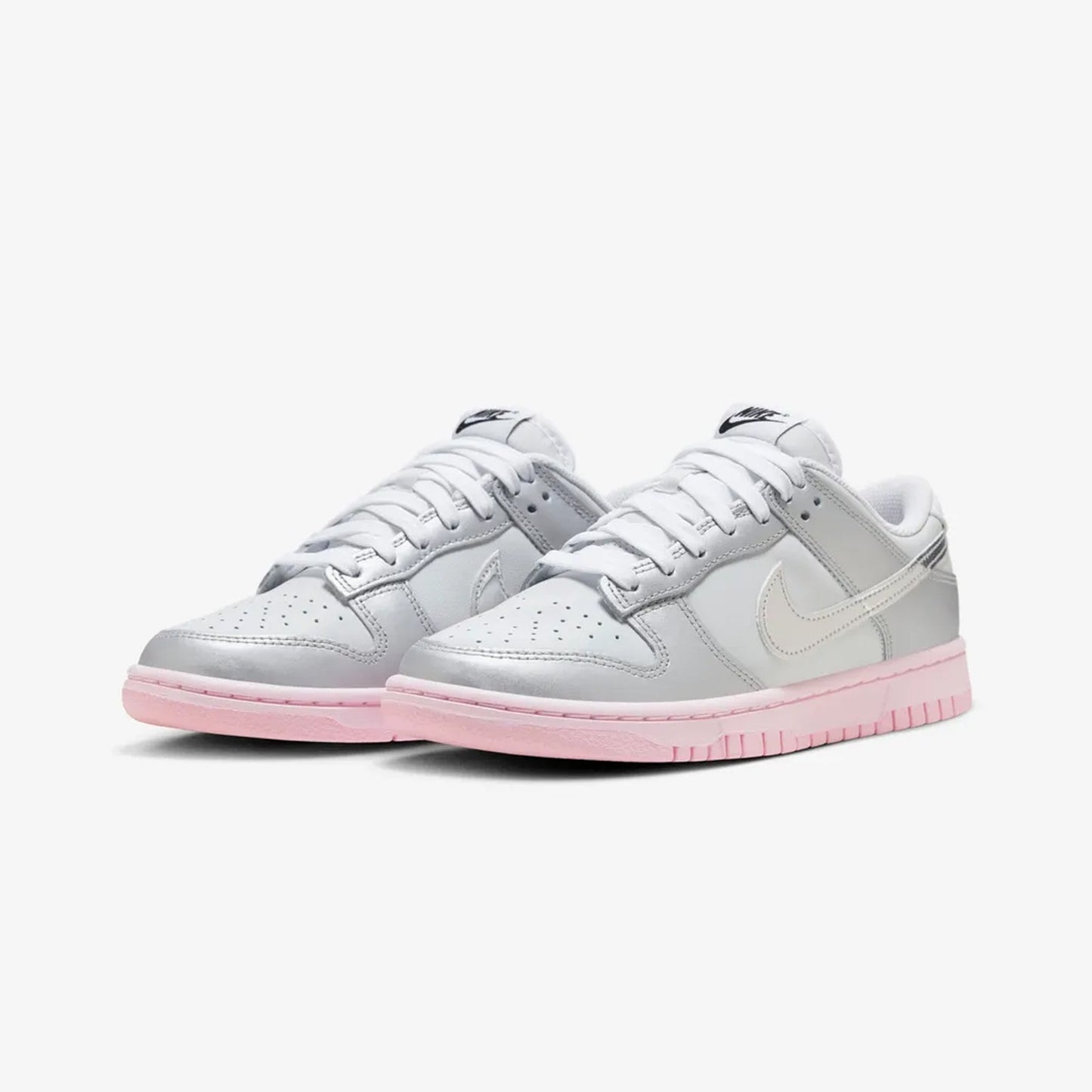 NIKE | DUNK LOW LX {  PHOTON DUST/METALLIC SILVER-PINK FOAM