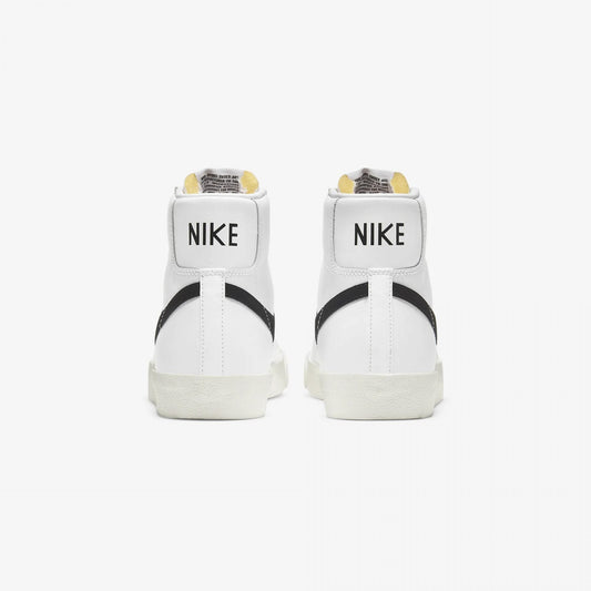 Nike | BLAZER MID'77 VINTAGE { BLACK/WHITE