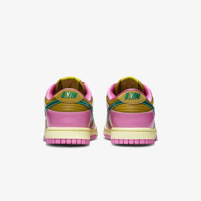 Nike | DUNK LOW X PARRIS GOEBEL  { PLAYFUL PINK/MULTI-COLOR-BRONZINE