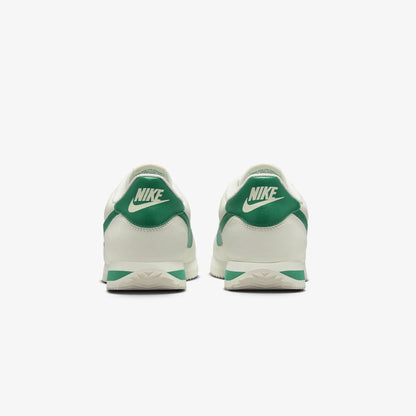 Nike | CORTEZ  { SAIL/STADIUM GREEN