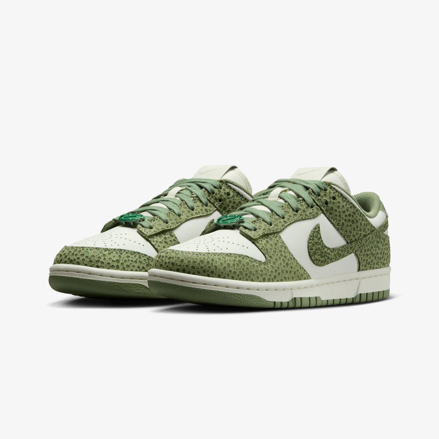 NIKE | DUNK LOW PREMIUM { OIL GREEN/OIL GREEN-TREELINE-SAIL