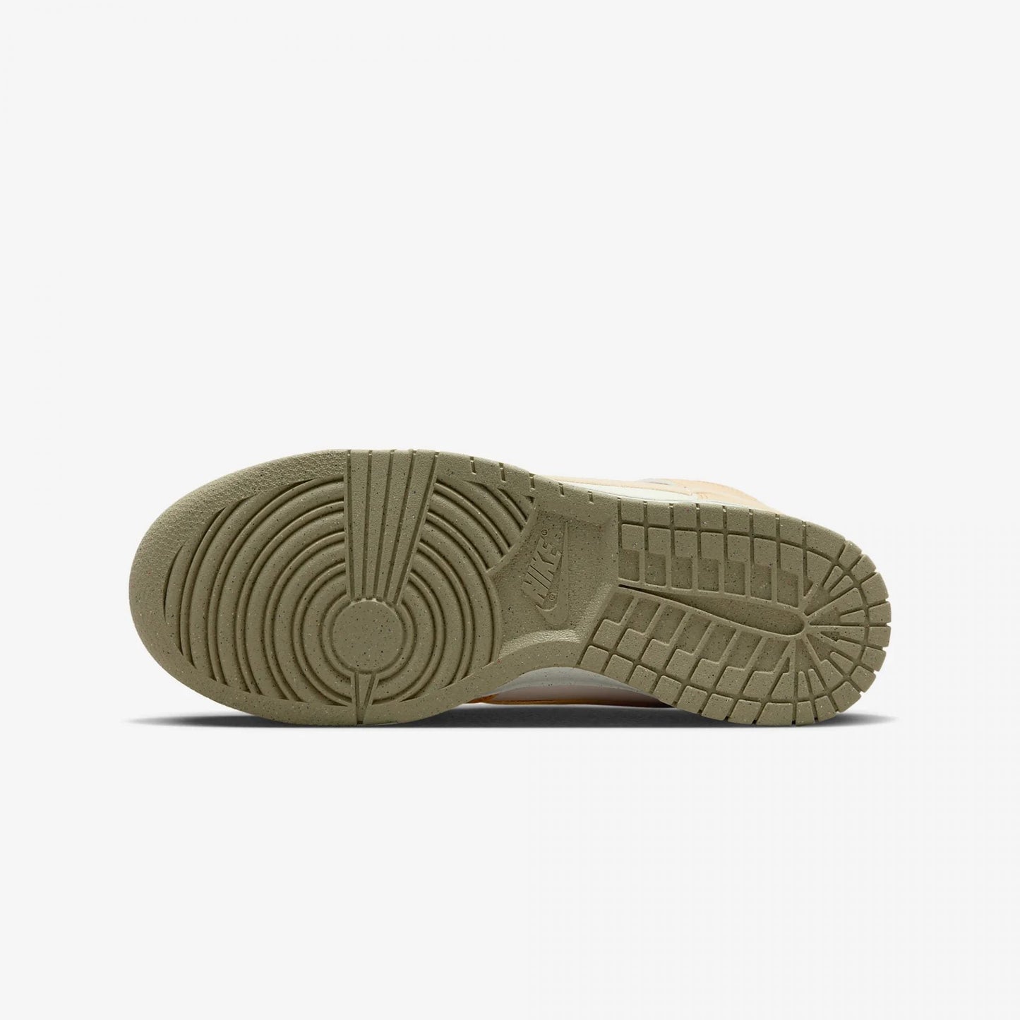Nike | DUNK HIGH RETRO SE  { SESAME/BLACK