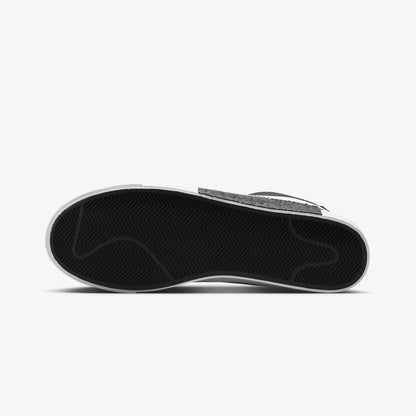 Nike | BLAZER LOW PRO CLUB  { BLACK/WHITE-ANTHRACITE