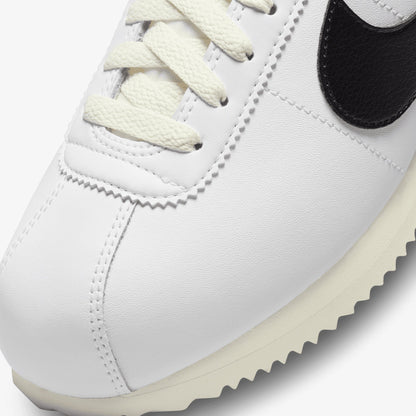Nike | CORTEZ  { WHITE/BLACK-LT PHOTO BLUE-SAIL