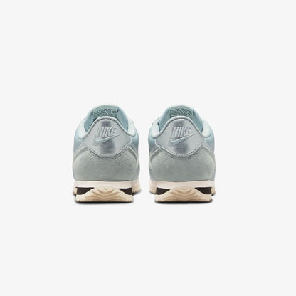 NIKE | CORTEZ TEXTILE { LIGHT PUMICE/METALLIC SILVER