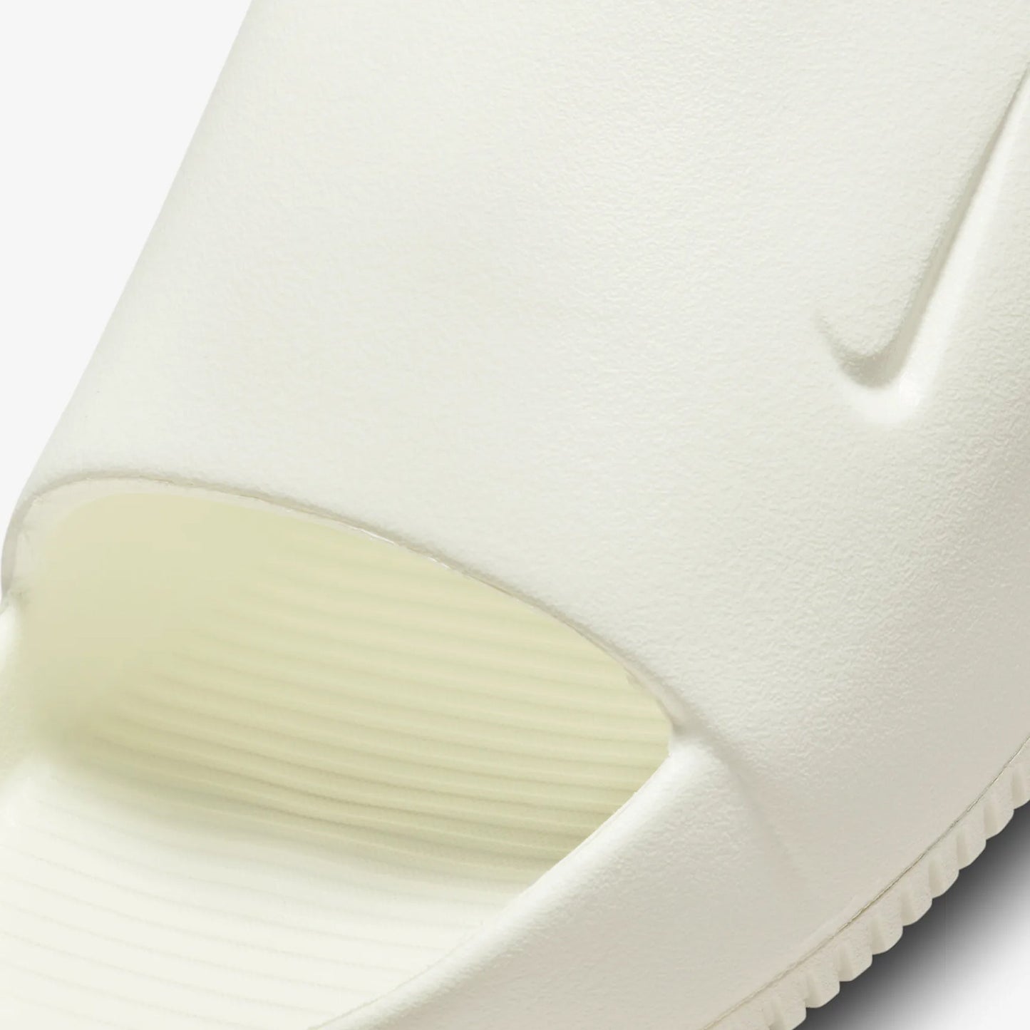 Nike | CALM  { SAIL/SAIL
