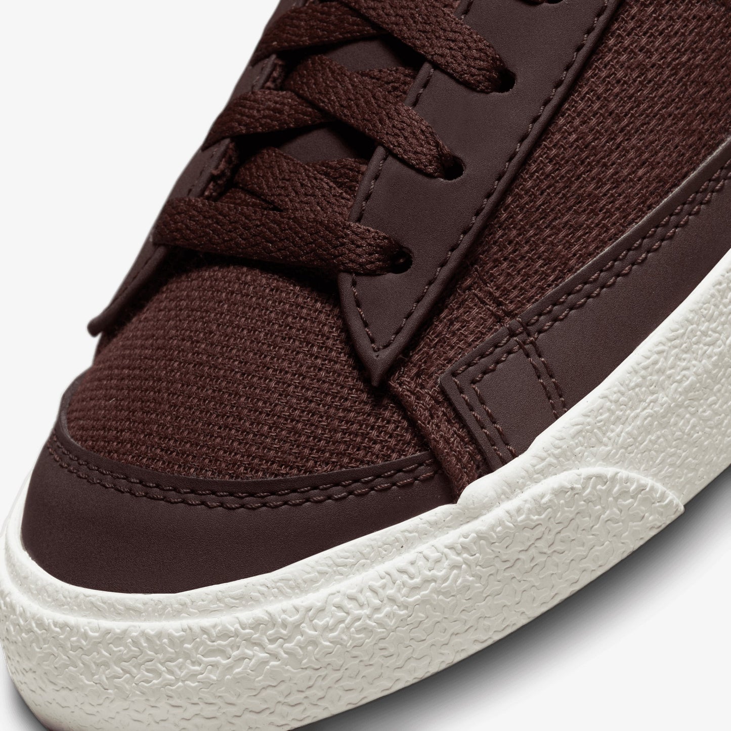 Nike | BLAZER LOW '77 PREMIUM { EARTH/SAIL-EARTH-BLACK