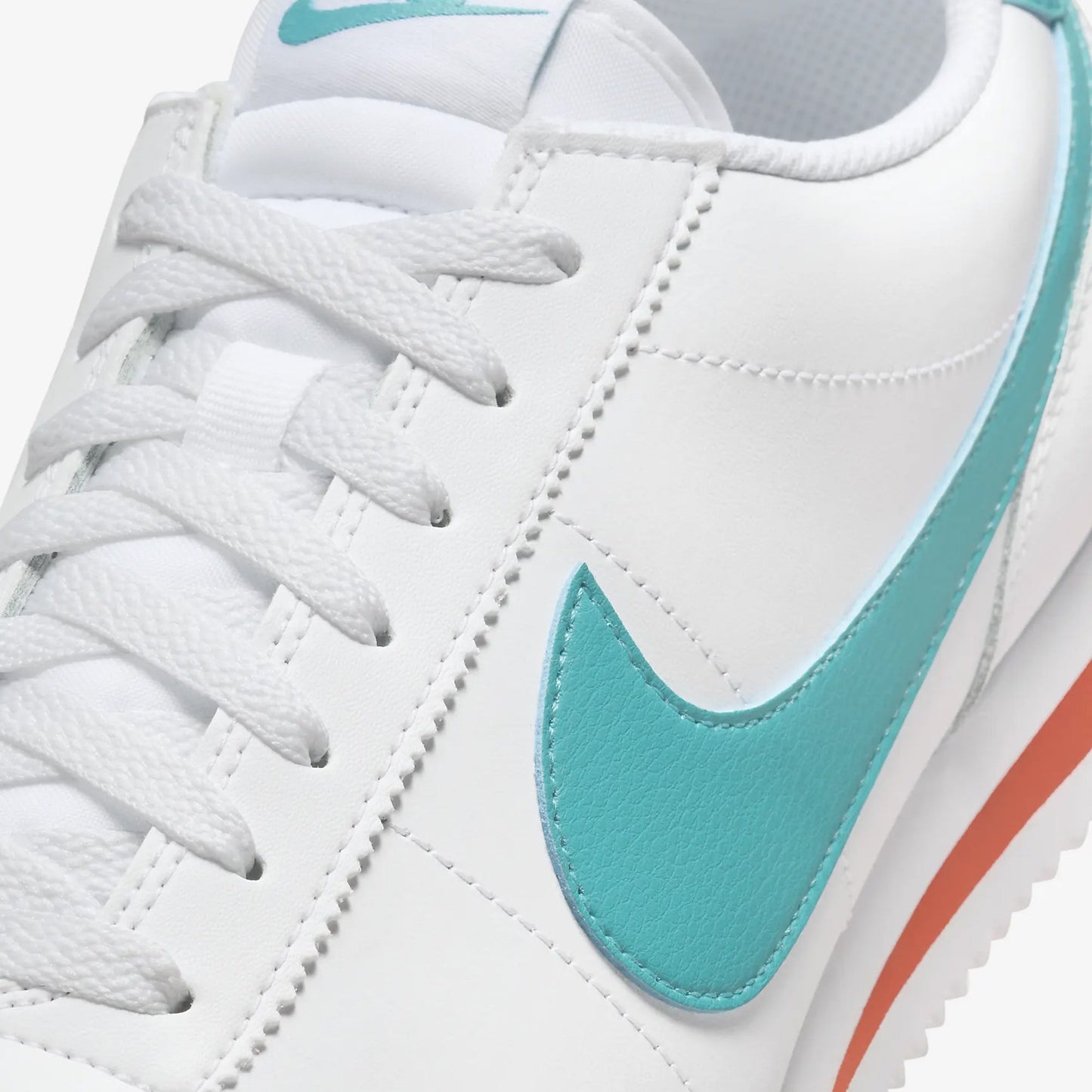 Nike | CORTEZ  { WHITE/DUSTY CACTUS-COSMIC CLAY