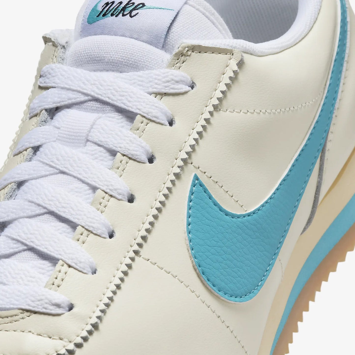 Nike | CORTEZ TXT  { COCONUT MILK/TEAL NEBULA-GUM YELLOW
