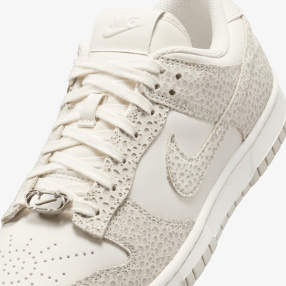 NIKE | DUNK LOW PREMIUM { PHANTOM/PHOTON DUST-LT SMOKE GREY