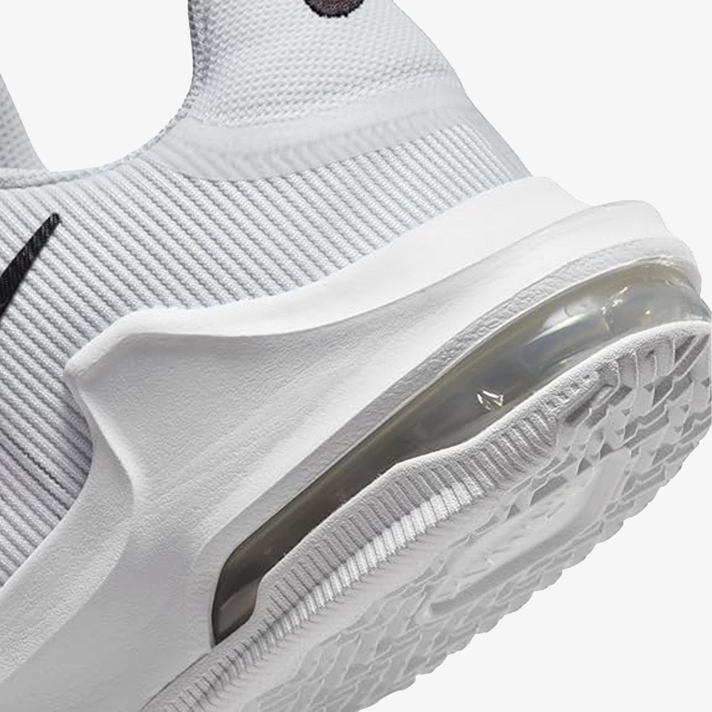 Nike | IMPACT 4  { WHITE/BLACK-PURE PLATINUM