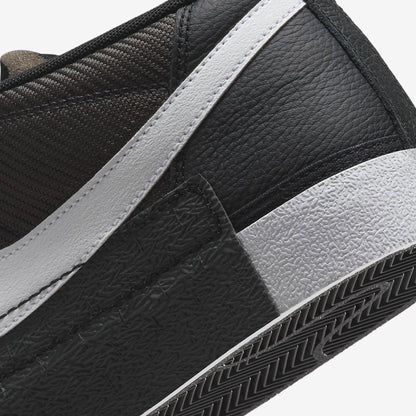 Nike | BLAZER LOW PRO CLUB  { BLACK/WHITE-ANTHRACITE