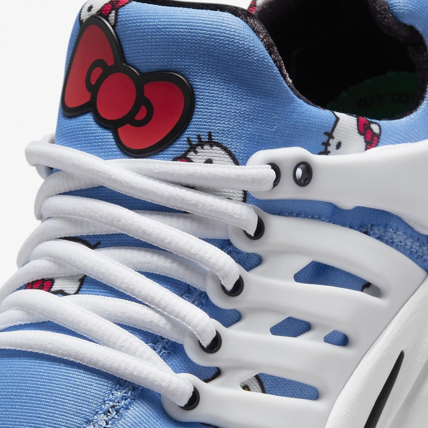 Nike | HELLO KITTY AIR PRESTO
