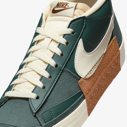 NIKE | BLAZER LOW PRO CLUB { VINTAGE GREEN/COCONUT MILK