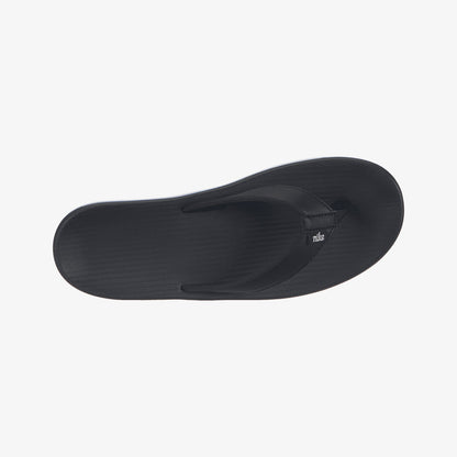 Nike | BELLA KAI  { FLIP FLOPS