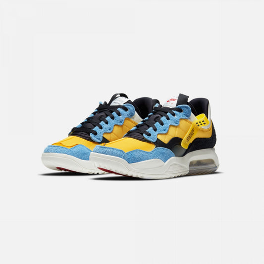 Nike | JORDAN MA2