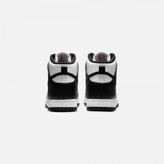 Nike | DUNK HIGH  { BLACK/WHITE