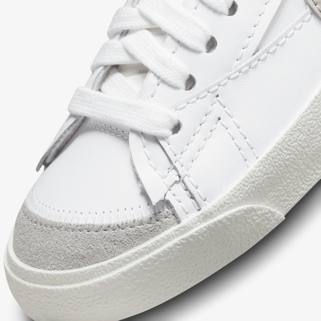 Nike | BLAZER LOW '77 JUMBO { WHITE/PINK OXFORD-ROSE WHISPER-WHITE