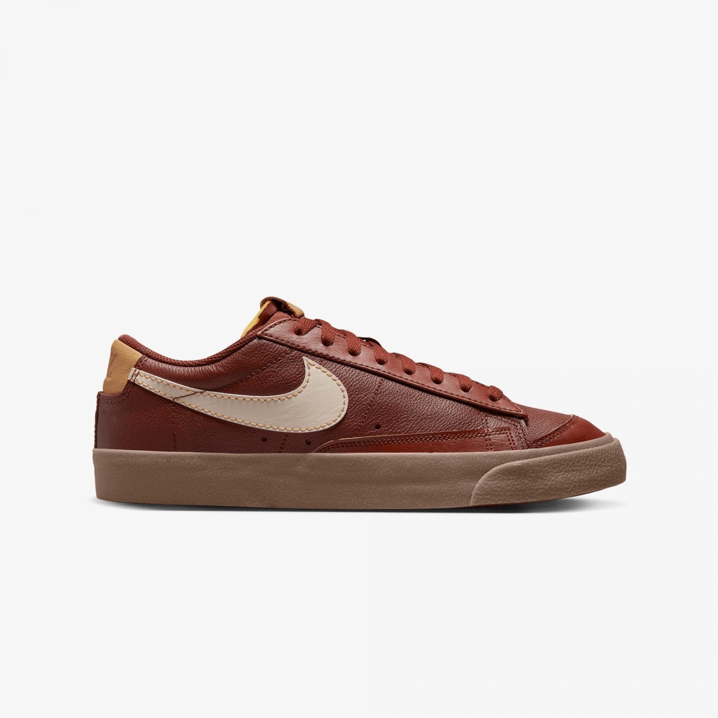 Nike | BLAZERLOW '77 EMB { OXEN BROWN/ELEMENTAL GOLD