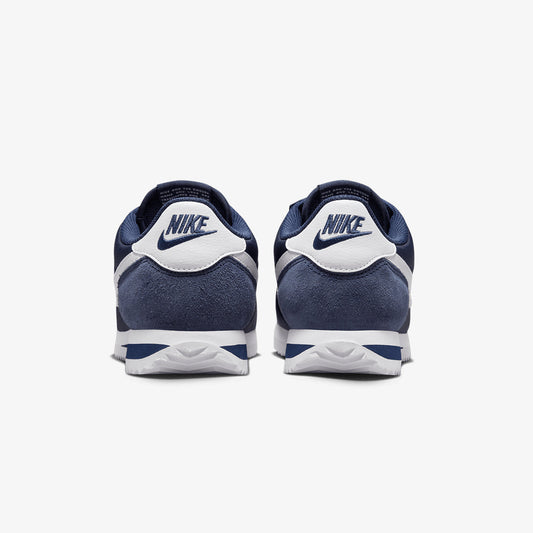 Nike | CORTEZ TXT  { MIDNIGHT NAVY/WHITE