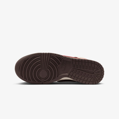 Nike | DUNK HIGH RETRO SE  { BAROQUE BROWN/SESAME-COCONUT MILK