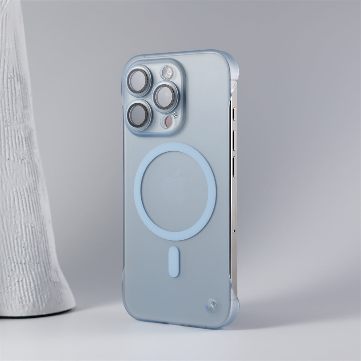 Seraphic Borderless Translucent MagSafe Case - iPhone