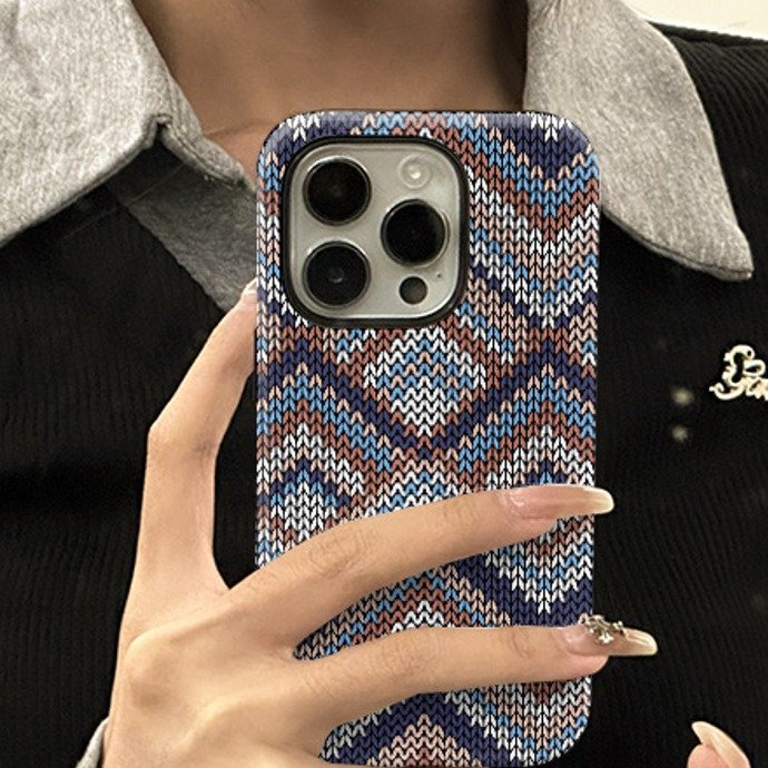 Classic Retro Woven Pattern Case - iPhone